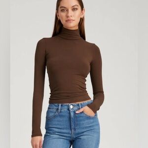 🆕💖Double Zero Chesnut Turtleneck Long Sleeve